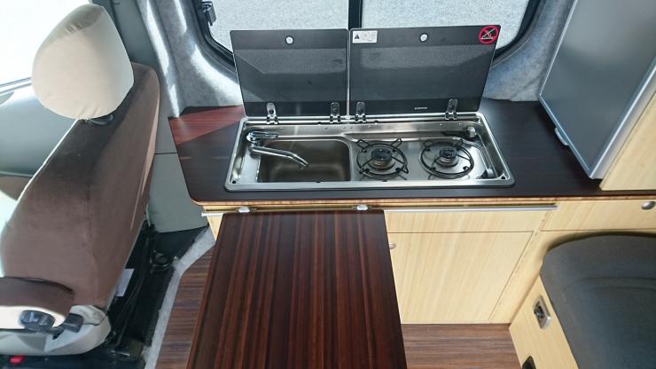 Smev 9722 hob/sink combi unit. Chocolate bamboo counter and table