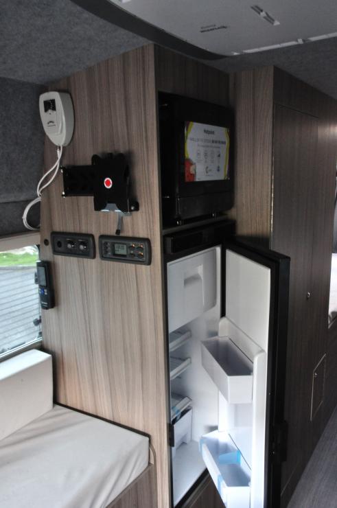 Mircowave and Thetford T1090 90l fridge