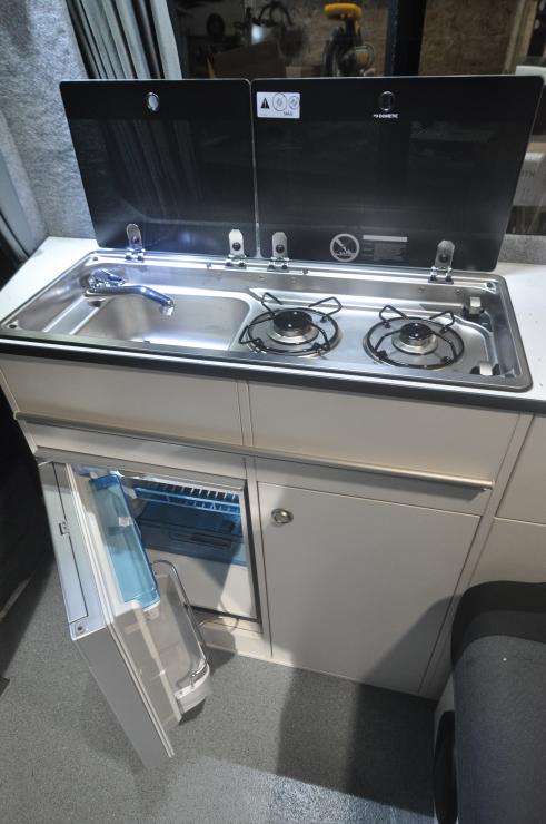 Smev 9722 hob/sink unit and waeco 50l fridge