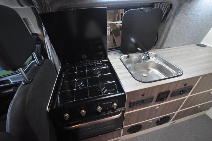 Thetford 3 burner hob, oven and grill