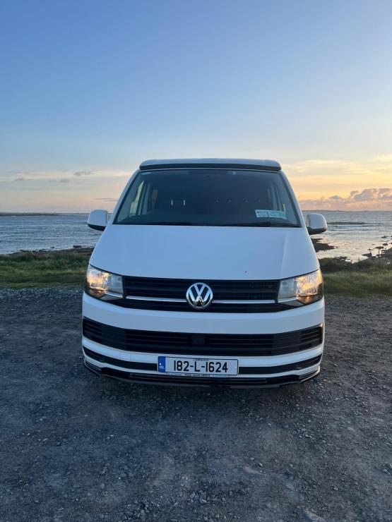 vw transporter front view